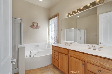 Welcome to this beautifully maintained 2-bedroom + office/bonus on Ashwood Golf Course in California - for sale on GolfHomes.com, golf home, golf lot