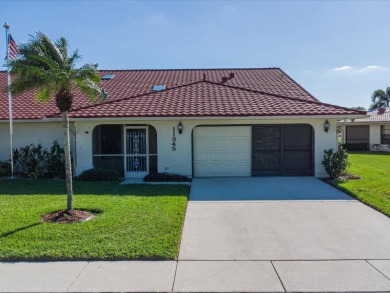 Huge price reduction!!! SELLER SAYS BRING AN OFFER!!!   Golf on Kingsway Country Club in Florida - for sale on GolfHomes.com, golf home, golf lot