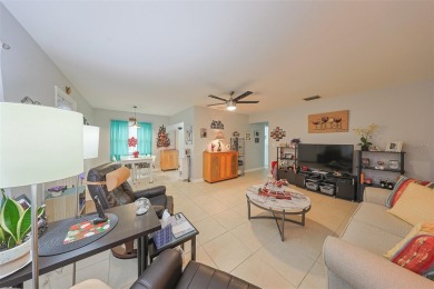 Welcome home to this lovely 2 bedroom/2 bath Condo in Kings on Kings Point Executive Golf Course in Florida - for sale on GolfHomes.com, golf home, golf lot