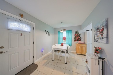 Welcome home to this lovely 2 bedroom/2 bath Condo in Kings on Kings Point Executive Golf Course in Florida - for sale on GolfHomes.com, golf home, golf lot