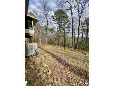Well maintained home on a quiet, dead-end street in the Mountain on Mountain Ranch Golf Club in Arkansas - for sale on GolfHomes.com, golf home, golf lot