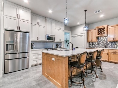 Stunning Golf Course Home in Guthrie - Motivated Sellers on Cedar Valley Golf Club in Oklahoma - for sale on GolfHomes.com, golf home, golf lot