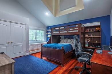 Welcome to this immaculate 6-bedroom, 4.5-bathroom Colonial on Fresh Meadow Country Club in New York - for sale on GolfHomes.com, golf home, golf lot