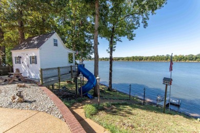 Beautiful TN Riverfront Luxury Home in Gated Community of on Ross Creek Landing in Tennessee - for sale on GolfHomes.com, golf home, golf lot