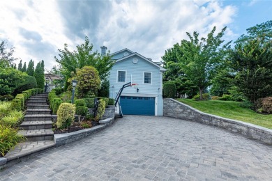 Welcome to this immaculate 6-bedroom, 4.5-bathroom Colonial on Fresh Meadow Country Club in New York - for sale on GolfHomes.com, golf home, golf lot