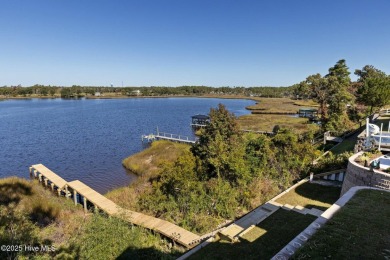 Stunning, waterfront, 3 BR/3BA home with captivating panoramic on Star Hill Golf Club  in North Carolina - for sale on GolfHomes.com, golf home, golf lot