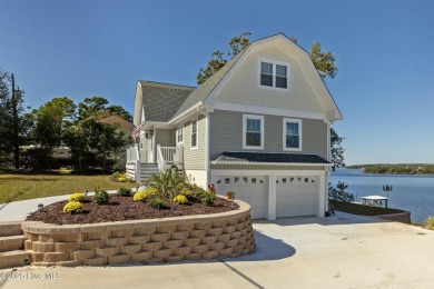 Stunning, waterfront, 3 BR/3BA home with captivating panoramic on Star Hill Golf Club  in North Carolina - for sale on GolfHomes.com, golf home, golf lot