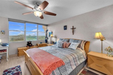 Location!! *** HOA has reserves *** Conventional & Cash offers on Pembroke Lakes Golf Club in Florida - for sale on GolfHomes.com, golf home, golf lot