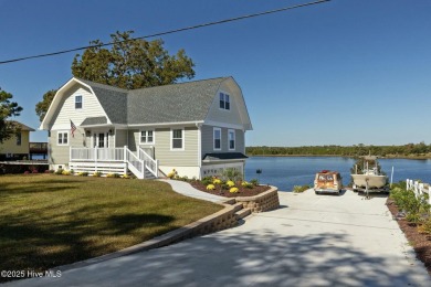 Stunning, waterfront, 3 BR/3BA home with captivating panoramic on Star Hill Golf Club  in North Carolina - for sale on GolfHomes.com, golf home, golf lot