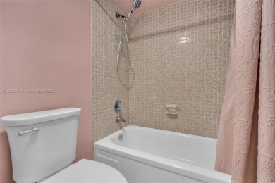 Location!! *** HOA has reserves *** Conventional & Cash offers on Pembroke Lakes Golf Club in Florida - for sale on GolfHomes.com, golf home, golf lot