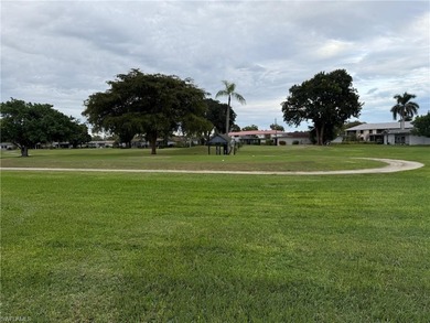 This inviting one-bedroom, one-bath condominium offers a bright on Lakewood Country Club in Florida - for sale on GolfHomes.com, golf home, golf lot