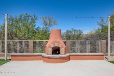 Welcome to this exceptional Oro Valley home offering the perfect on The Golf Club at Vistoso in Arizona - for sale on GolfHomes.com, golf home, golf lot