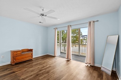 Wow! Move-in ready one-bedroom condo in River Oaks with a on River Oaks Golf Plantation  in South Carolina - for sale on GolfHomes.com, golf home, golf lot