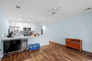 Wow! Move-in ready one-bedroom condo in River Oaks with a on River Oaks Golf Plantation  in South Carolina - for sale on GolfHomes.com, golf home, golf lot