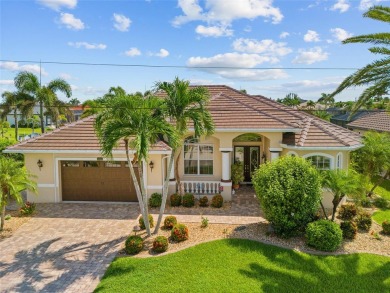 PRICED TO SELL! BURNT STORE ISLES! BEAUTIFUL 3 BEDROOM, 2 BATH on Twin Isles Country Club in Florida - for sale on GolfHomes.com, golf home, golf lot