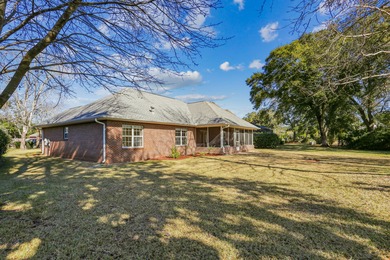 **Beautifully Maintained One-Owner Home in Sought-After Magnolia on Fairway Oaks at Magnolia Golf Course in Florida - for sale on GolfHomes.com, golf home, golf lot