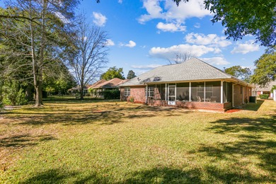 **Beautifully Maintained One-Owner Home in Sought-After Magnolia on Fairway Oaks at Magnolia Golf Course in Florida - for sale on GolfHomes.com, golf home, golf lot