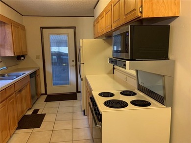 Quite neighborhood with minimal automobile traffic flow. Located on DeSoto Golf Course in Arkansas - for sale on GolfHomes.com, golf home, golf lot