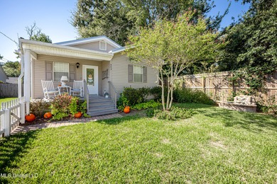 Charming Cottage in Downtown Ocean Springs - Walk to Beach & on Gulf Hills Golf Club in Mississippi - for sale on GolfHomes.com, golf home, golf lot