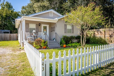 Charming Cottage in Downtown Ocean Springs - Walk to Beach & on Gulf Hills Golf Club in Mississippi - for sale on GolfHomes.com, golf home, golf lot