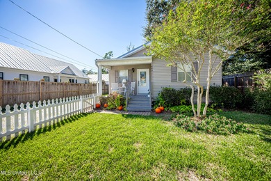 Charming Cottage in Downtown Ocean Springs - Walk to Beach & on Gulf Hills Golf Club in Mississippi - for sale on GolfHomes.com, golf home, golf lot