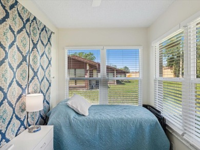 Over $45,000 in remodel and upgrades in this beautiful 2/2, end on Beacon Woods Golf Club in Florida - for sale on GolfHomes.com, golf home, golf lot