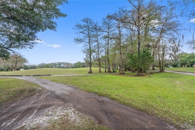Welcome to easy living in this charming 1-bed, 1-bath corner on Colony West Country Club in Florida - for sale on GolfHomes.com, golf home, golf lot