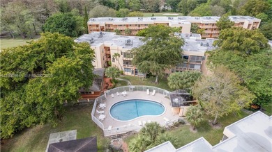 Welcome to easy living in this charming 1-bed, 1-bath corner on Colony West Country Club in Florida - for sale on GolfHomes.com, golf home, golf lot