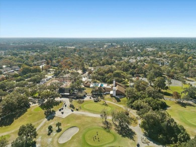 Over $45,000 in remodel and upgrades in this beautiful 2/2, end on Beacon Woods Golf Club in Florida - for sale on GolfHomes.com, golf home, golf lot