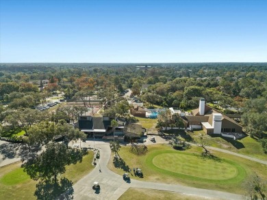 Over $45,000 in remodel and upgrades in this beautiful 2/2, end on Beacon Woods Golf Club in Florida - for sale on GolfHomes.com, golf home, golf lot