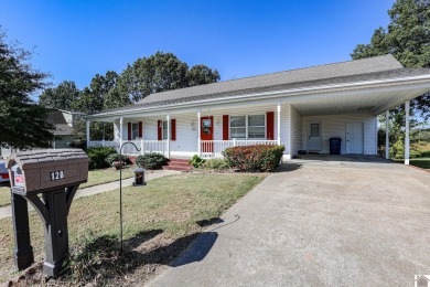 This inviting 3-bedroom, 2-bathroom home offers 1,300+ sqft of on Benton Golf and Country Club in Kentucky - for sale on GolfHomes.com, golf home, golf lot