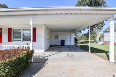 This inviting 3-bedroom, 2-bathroom home offers 1,300+ sqft of on Benton Golf and Country Club in Kentucky - for sale on GolfHomes.com, golf home, golf lot