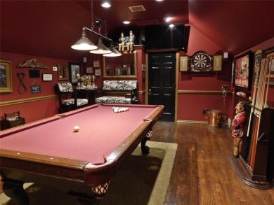 Elegant Living on an Oversized Corner Lot Beneath a Canopy of on Oakmont Country Club in Texas - for sale on GolfHomes.com, golf home, golf lot