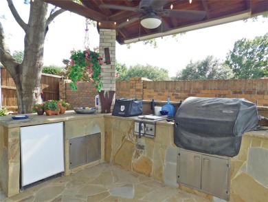 Elegant Living on an Oversized Corner Lot Beneath a Canopy of on Oakmont Country Club in Texas - for sale on GolfHomes.com, golf home, golf lot
