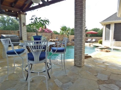Elegant Living on an Oversized Corner Lot Beneath a Canopy of on Oakmont Country Club in Texas - for sale on GolfHomes.com, golf home, golf lot