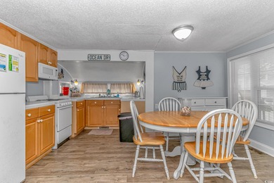 Do you want to live on VACATION full time or have a fabulous on Prestwick Country Club in South Carolina - for sale on GolfHomes.com, golf home, golf lot