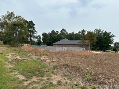 Beautiful new construction with 3 bdr. 2.5 baths, plus office on Isabella Golf Course  in Arkansas - for sale on GolfHomes.com, golf home, golf lot