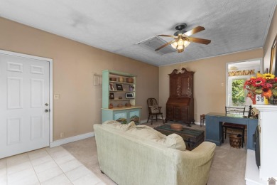Charming 3 BR, 2 BA home located in the city limits of Kuttawa! on Mineral Mound Golf Course in Kentucky - for sale on GolfHomes.com, golf home, golf lot