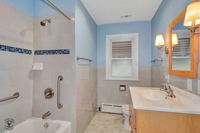 Welcome to this beautifully updated 3-bedroom, 2-bath on Lincoln Oaks Golf Course in Illinois - for sale on GolfHomes.com, golf home, golf lot