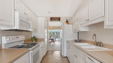 Come see this Stunning one owner custom home that offers 3 bed on Hombre Golf Club in Florida - for sale on GolfHomes.com, golf home, golf lot