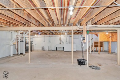 Welcome to this beautifully updated 3-bedroom, 2-bath on Lincoln Oaks Golf Course in Illinois - for sale on GolfHomes.com, golf home, golf lot