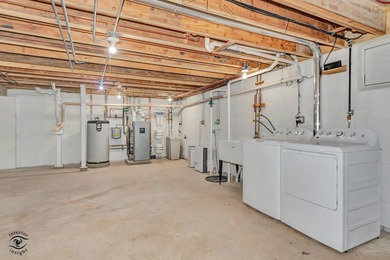 Welcome to this beautifully updated 3-bedroom, 2-bath on Lincoln Oaks Golf Course in Illinois - for sale on GolfHomes.com, golf home, golf lot