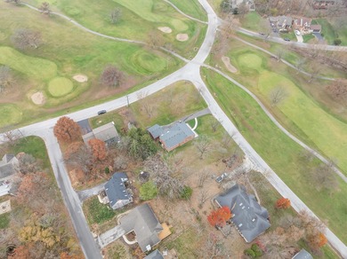 Welcome to this beautifully updated 3-bedroom, 2-bath on Lincoln Oaks Golf Course in Illinois - for sale on GolfHomes.com, golf home, golf lot