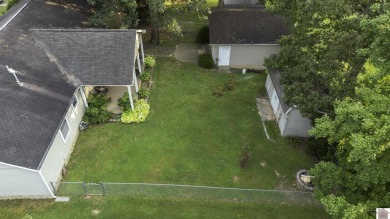 Charming 3 BR, 2 BA home located in the city limits of Kuttawa! on Mineral Mound Golf Course in Kentucky - for sale on GolfHomes.com, golf home, golf lot