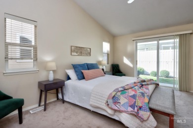 Relax in this little dream home while the HOA takes care of on Lakeview Golf Club in Idaho - for sale on GolfHomes.com, golf home, golf lot