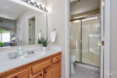 Relax in this little dream home while the HOA takes care of on Lakeview Golf Club in Idaho - for sale on GolfHomes.com, golf home, golf lot