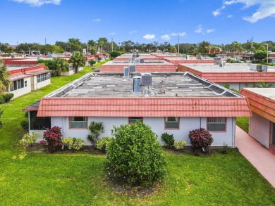 :Spacious Villa style Corner home in the Seville Section of on Kings Point Golf -Flanders Way in Florida - for sale on GolfHomes.com, golf home, golf lot