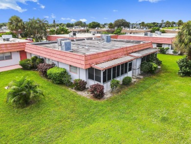 :Spacious Villa style Corner home in the Seville Section of on Kings Point Golf -Flanders Way in Florida - for sale on GolfHomes.com, golf home, golf lot