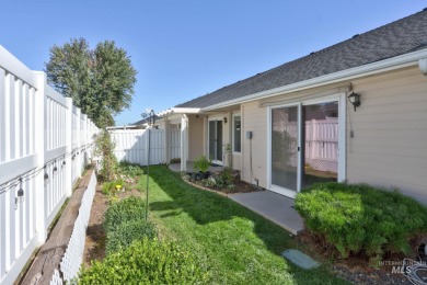 Relax in this little dream home while the HOA takes care of on Lakeview Golf Club in Idaho - for sale on GolfHomes.com, golf home, golf lot
