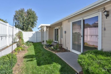 Relax in this little dream home while the HOA takes care of on Lakeview Golf Club in Idaho - for sale on GolfHomes.com, golf home, golf lot